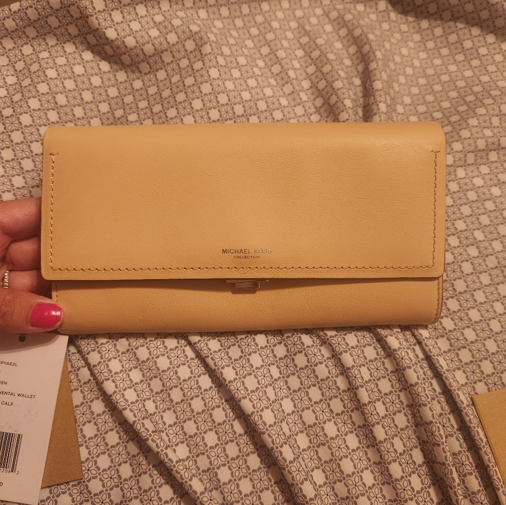 Michael Kors wallet